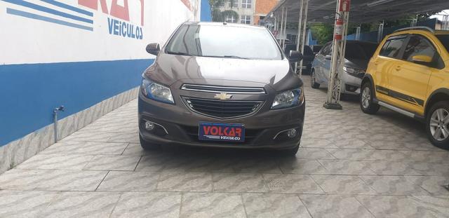 Prisma ltz 1.4 completo único dono 2014 - Foto 11