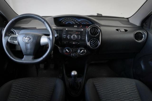 Toyota Etios XLS 1.5 Prata 2014 Completo - Foto 7