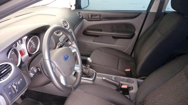 Ford focus todo original 1.6 extremamente conservado - Foto 4