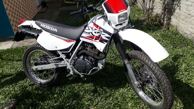 VENDO HONDA XR 200R