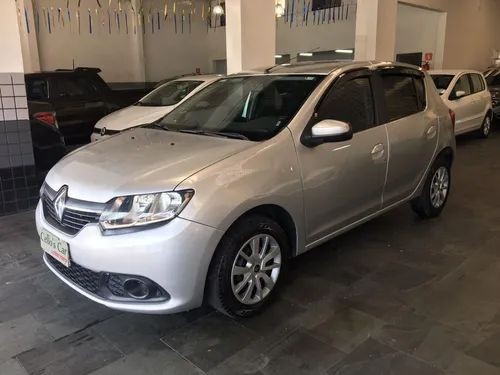RENAULT SANDERO 2015
