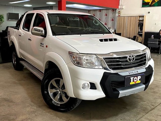 TOYOTA HILUX CD4X4 STD