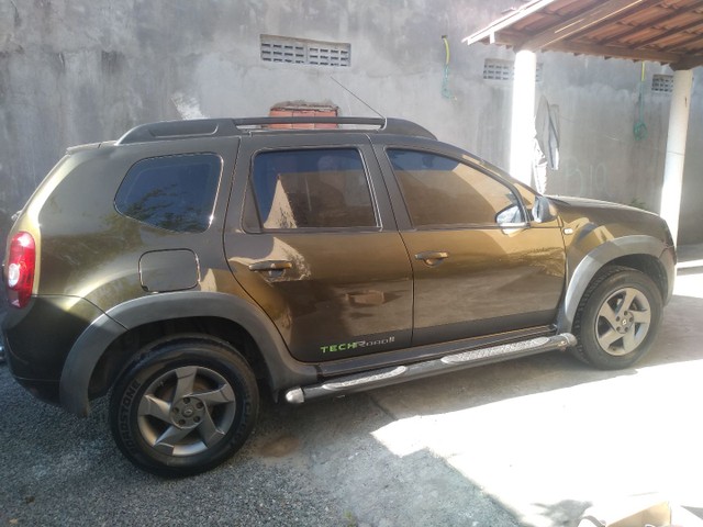 DUSTER 2.0 AUTOMÁTICO 14/15