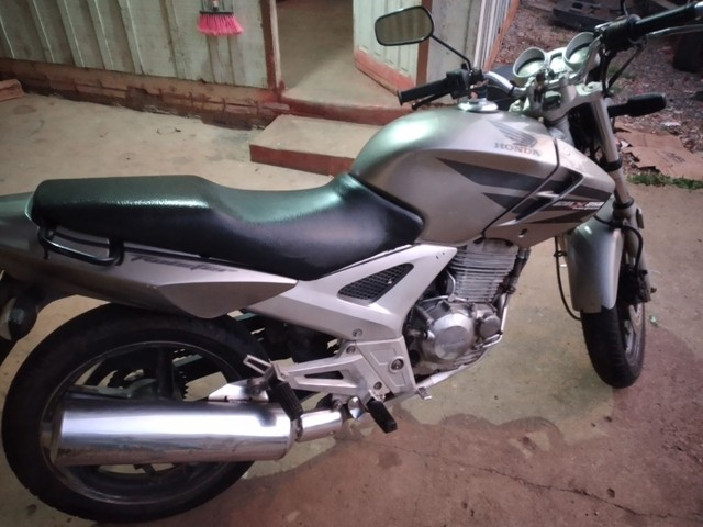 MOTO CBX TWISTER 2008