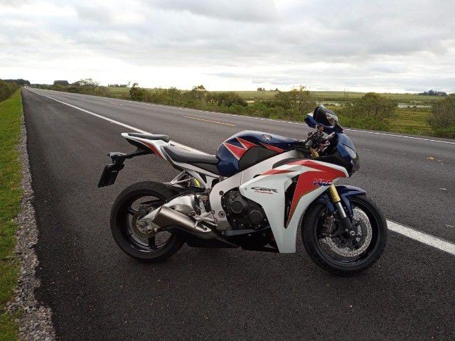 HONDA CBR 1000RR