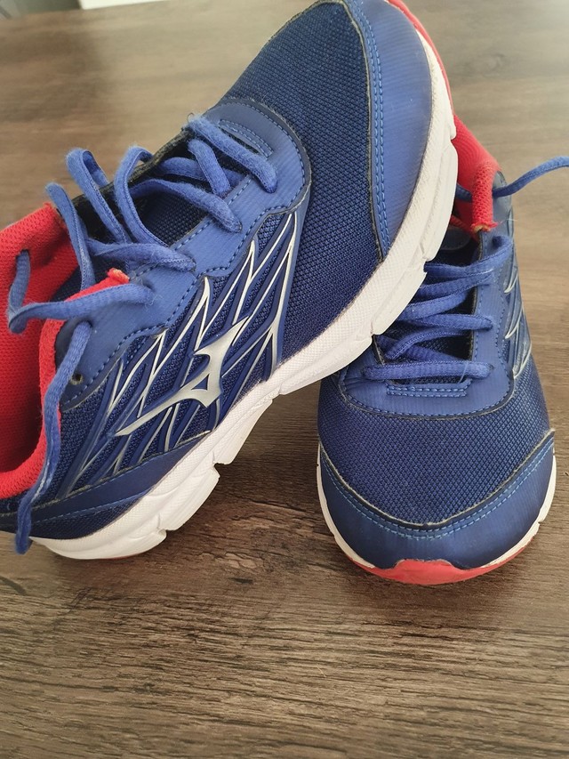 tenis mizuno infantil numero 33