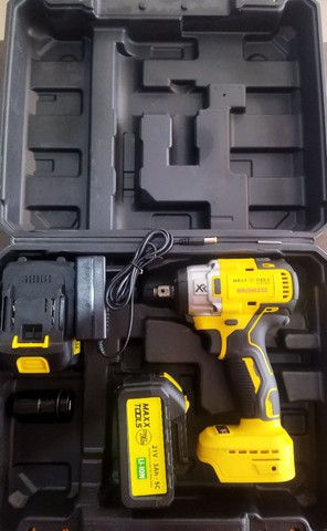 Chave de impacto a bateria profissional Sigma 350nm  - Foto 3