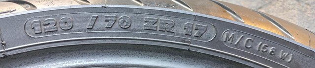 Pneu Michelin pilot road2 120/70-17 - Foto 4