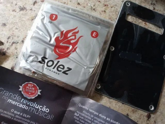 Kit Acessórios para Guitarra Stratocaster fender e Encordoamento Guitarra Solez .010 - Foto 5