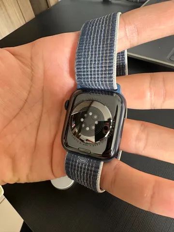 Relógio Apple Watch MKNY3LL/A SE 40mm / GPS - Prata/Azul no