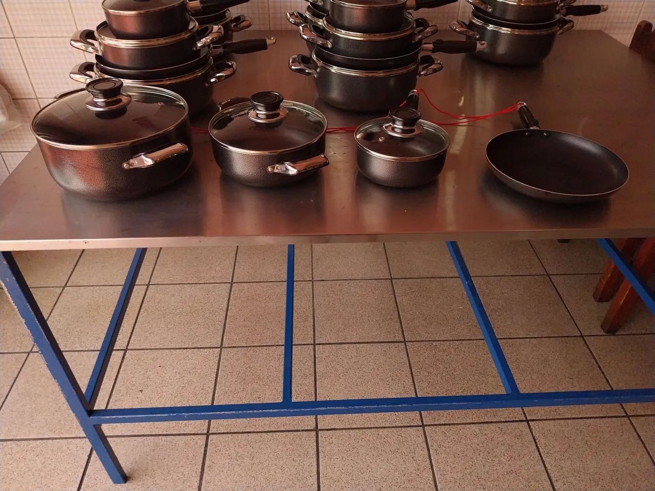 Jogo de panela novo na caixa