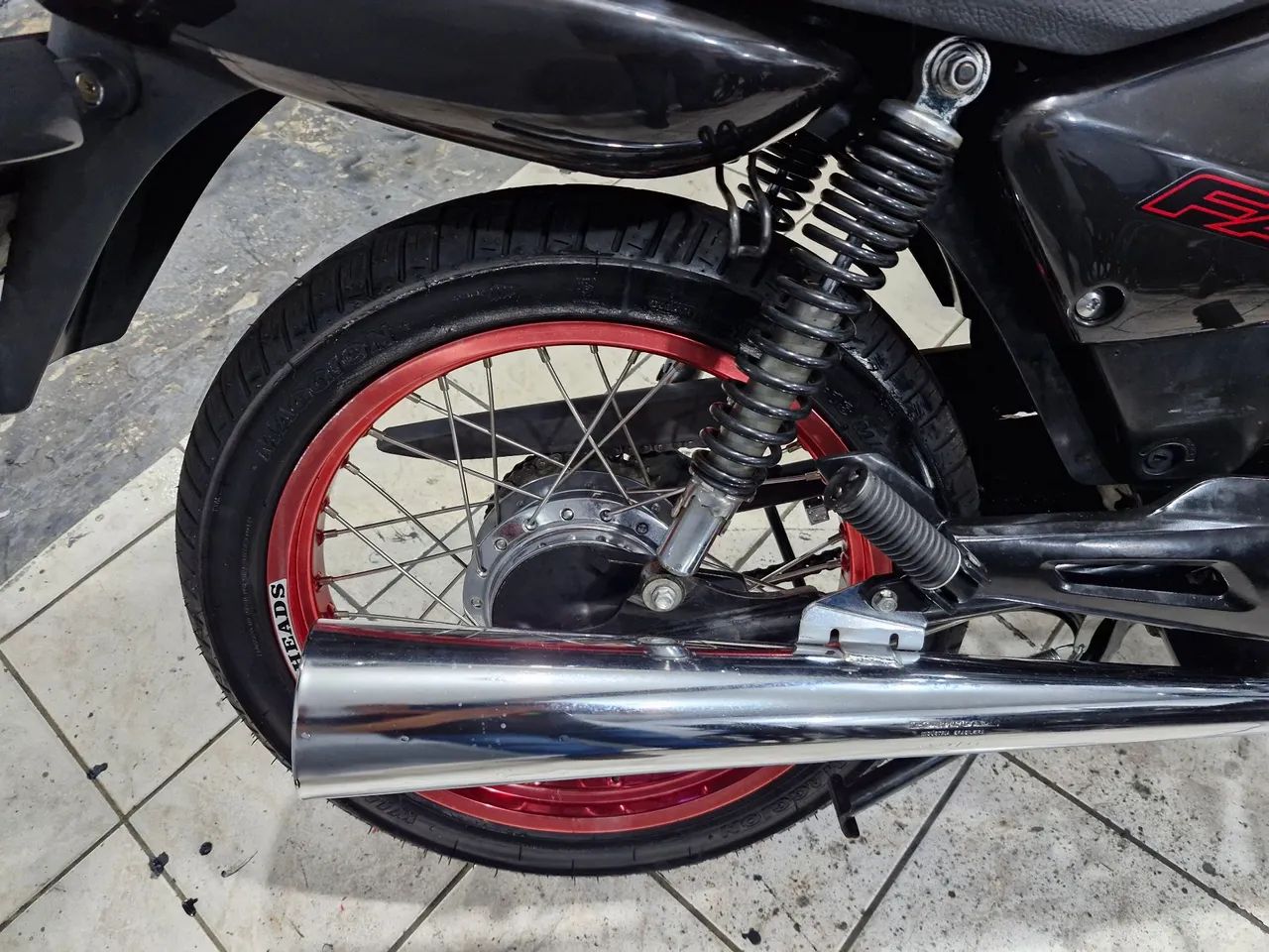 Honda CG 125 Fan - 2006 - Preta - Foto 12