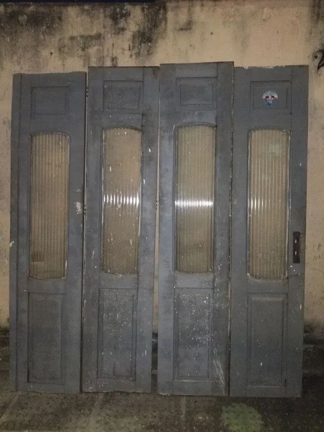 Porta de madeira com 4 partes - Foto 2