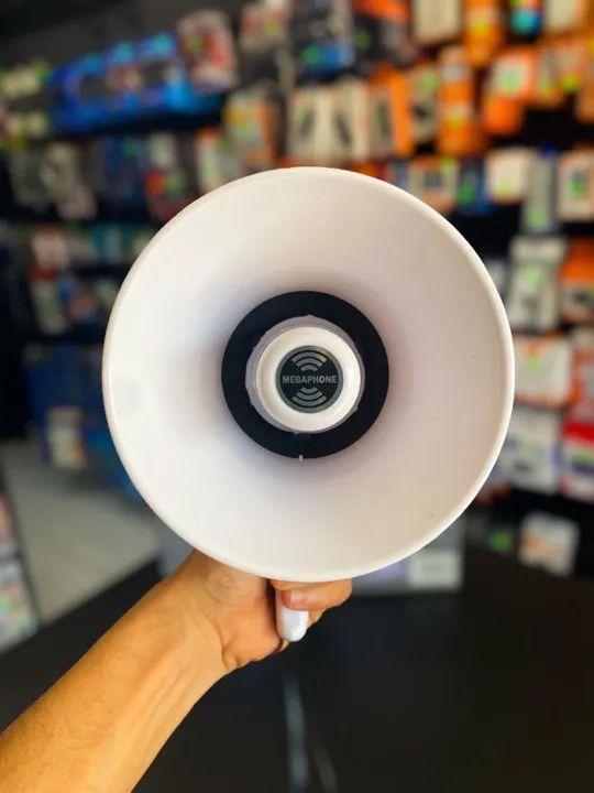 MEGAFONE RECARREGÁVEL COM SIRENE E GRAVADOR - Foto 4