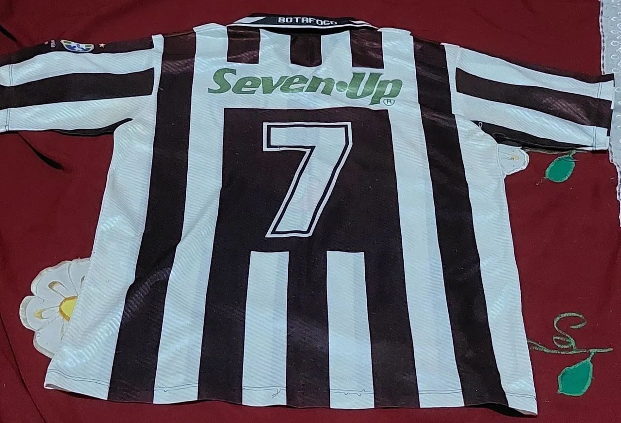 CAMISA DO BOTA FOGO OFICIAL BEM ANTIGA. - Foto 2