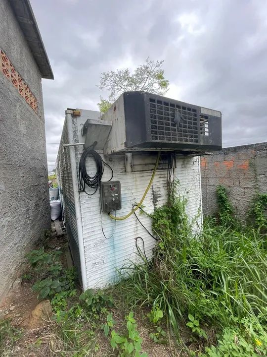 Baú 8metros 6.000 mil