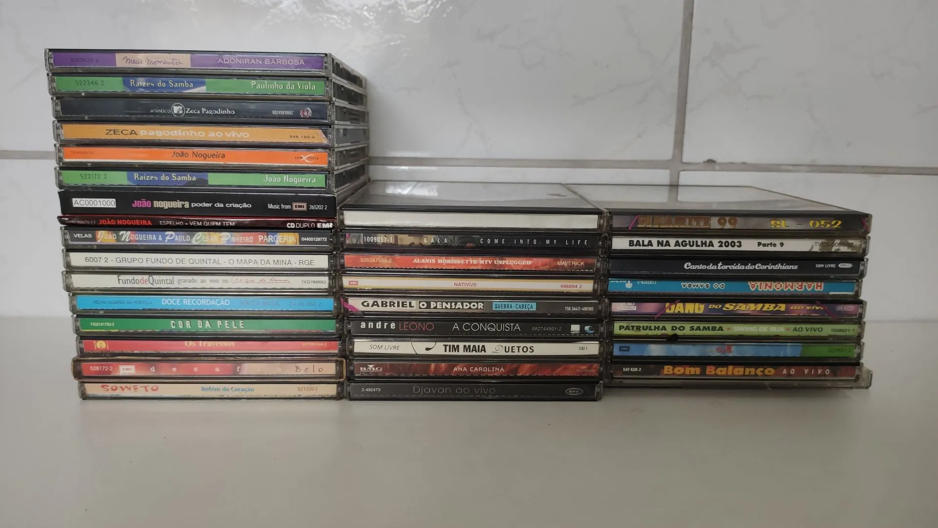 Coleção de CDs de Música Brasileira/Internacionais