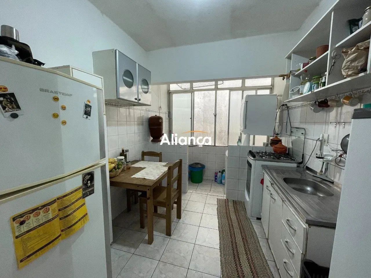Apartamento para aluguel com 2 dormitórios, terraço coletivo no bairro Petrópolis em Porto - Foto 4