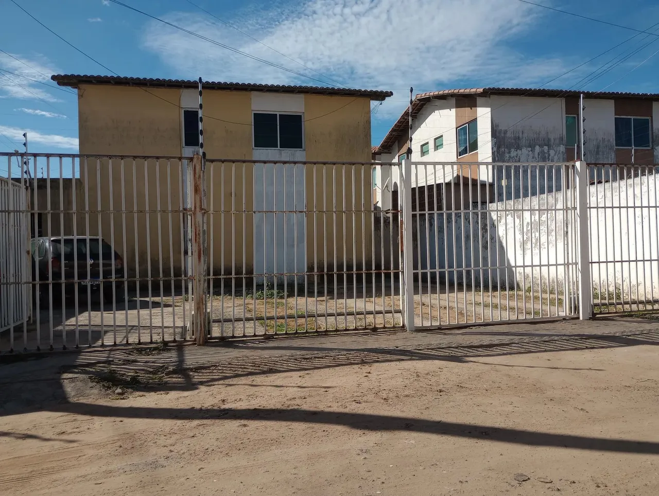 CASA DUPLEX A VENDA EM NOVA ESPERANÇA, PRÓXIMO A UPA