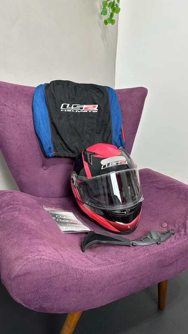 Capacetes LS2 e MT