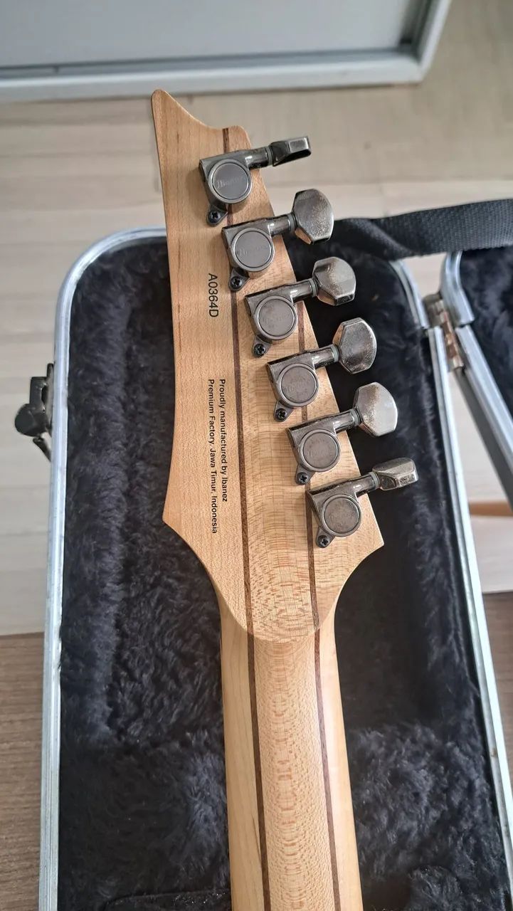 Guitarra Ibanez Premium RG721RW - case SKB - Foto 6