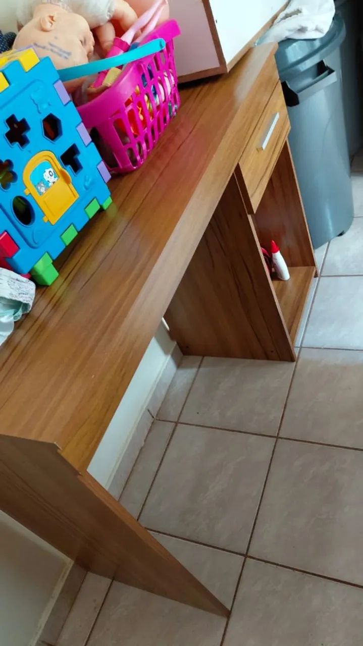 Mesinha de computador 64962148918658120