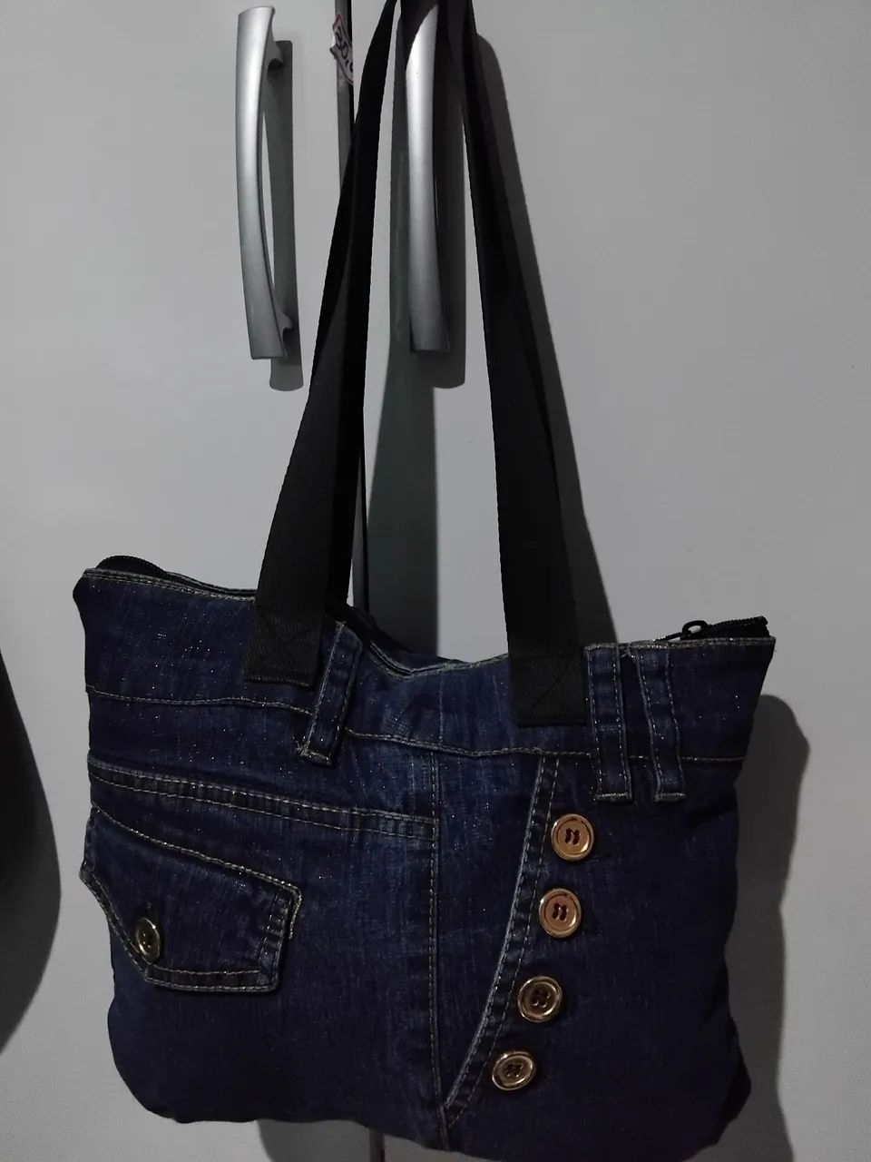 Bolsa Jeans com Botões Dourados