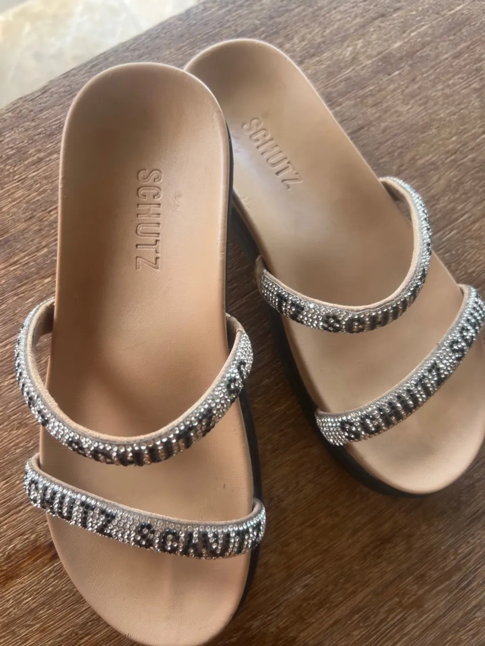 Sandália Schutz com Strass
