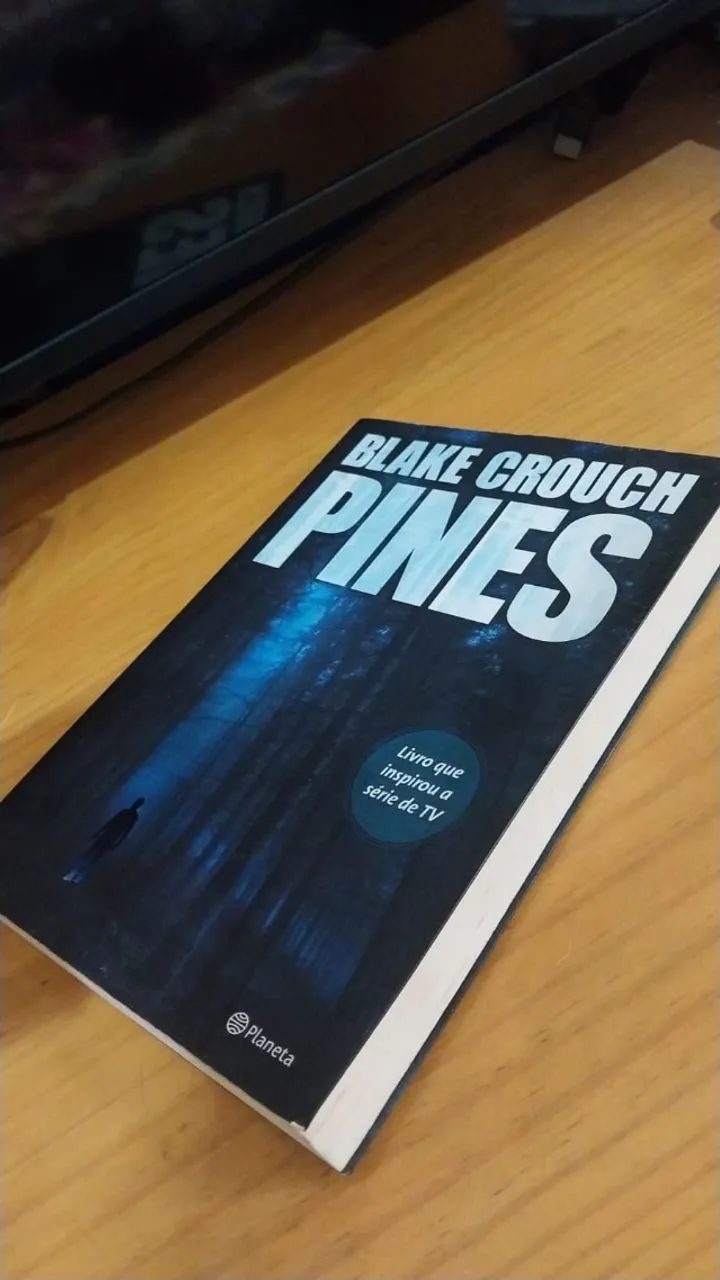 Livro Pines - Blake Crouch - o livro que inspirou a série de TV -  Editora Planeta - Raro
