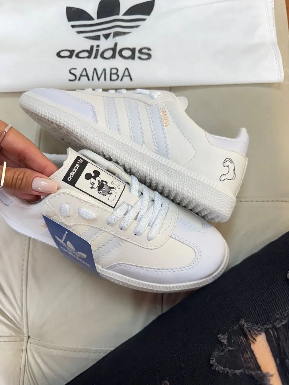 Tênis Adidas samba OG Mickey Mouse  - Foto 3