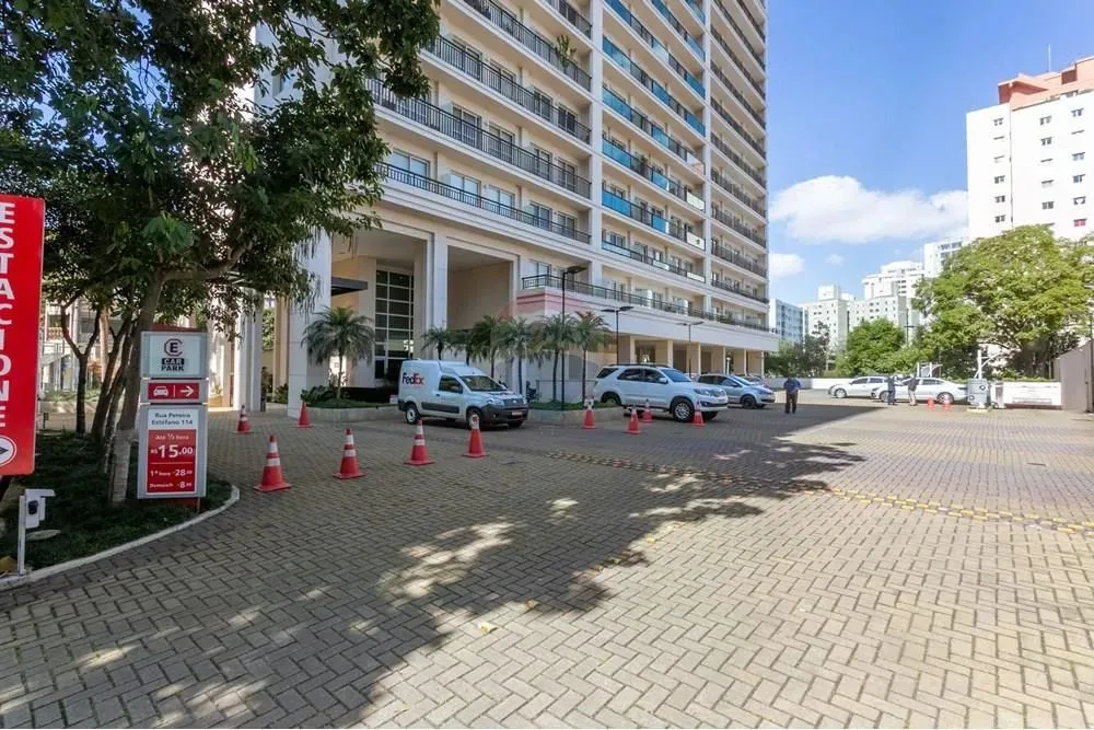 Sala Comercial na Saúde 43,55m², desocupada e nova.