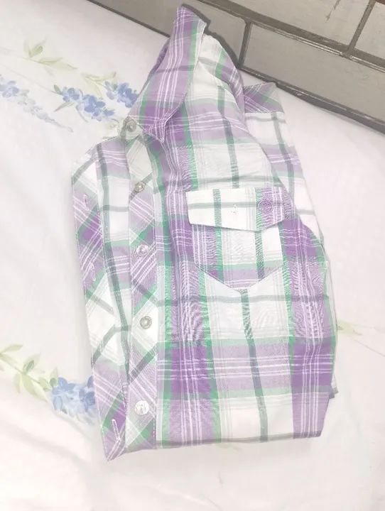 Camisa xadrez Calvin Klein .