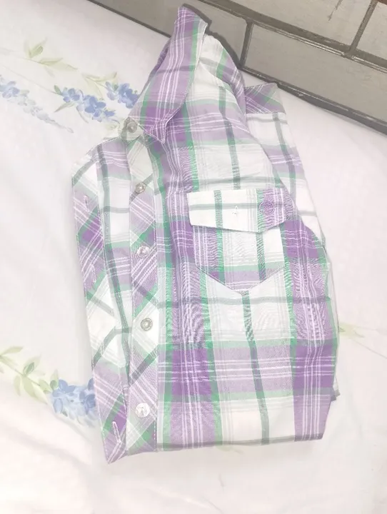 Camisa xadrez Calvin Klein .