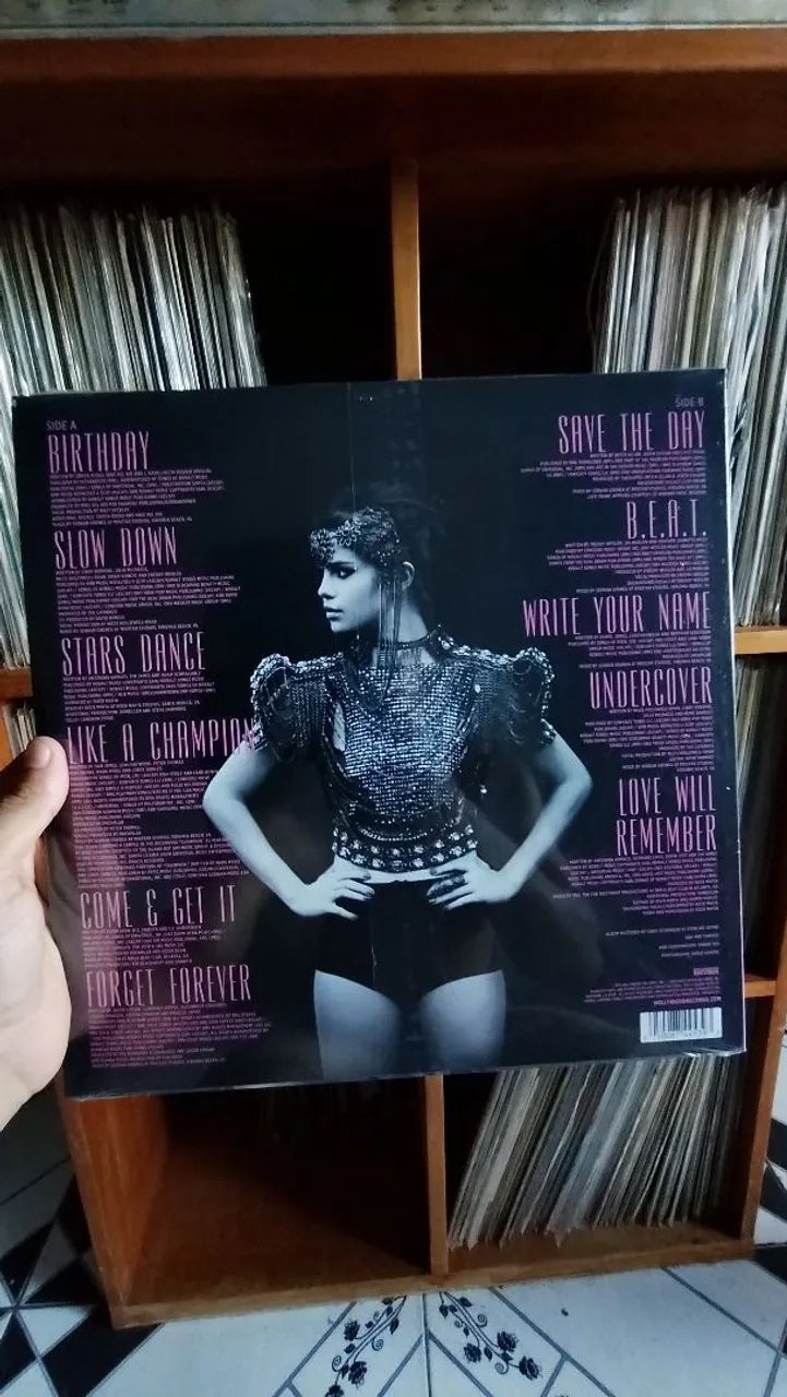 LP vinil Selena Gomez "Stars Dance" - Foto 2