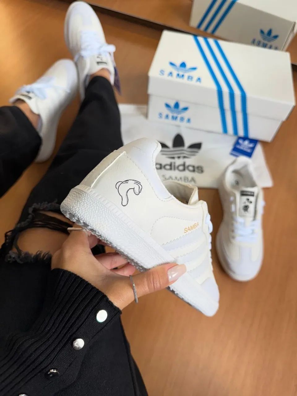 Tênis Adidas samba OG Mickey Mouse  - Foto 5