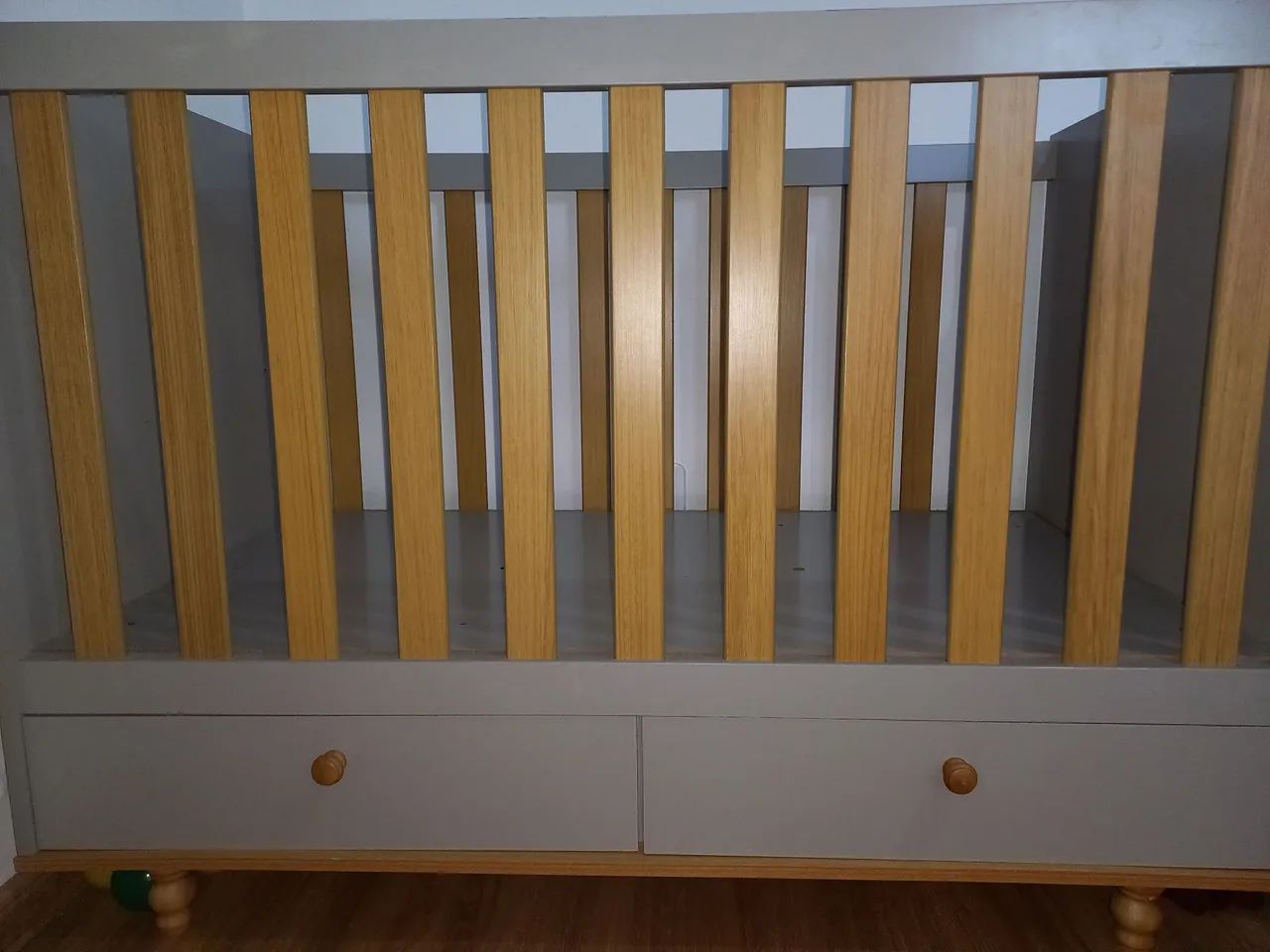 Berço com 2 gavetas - seminovo  - Foto 3