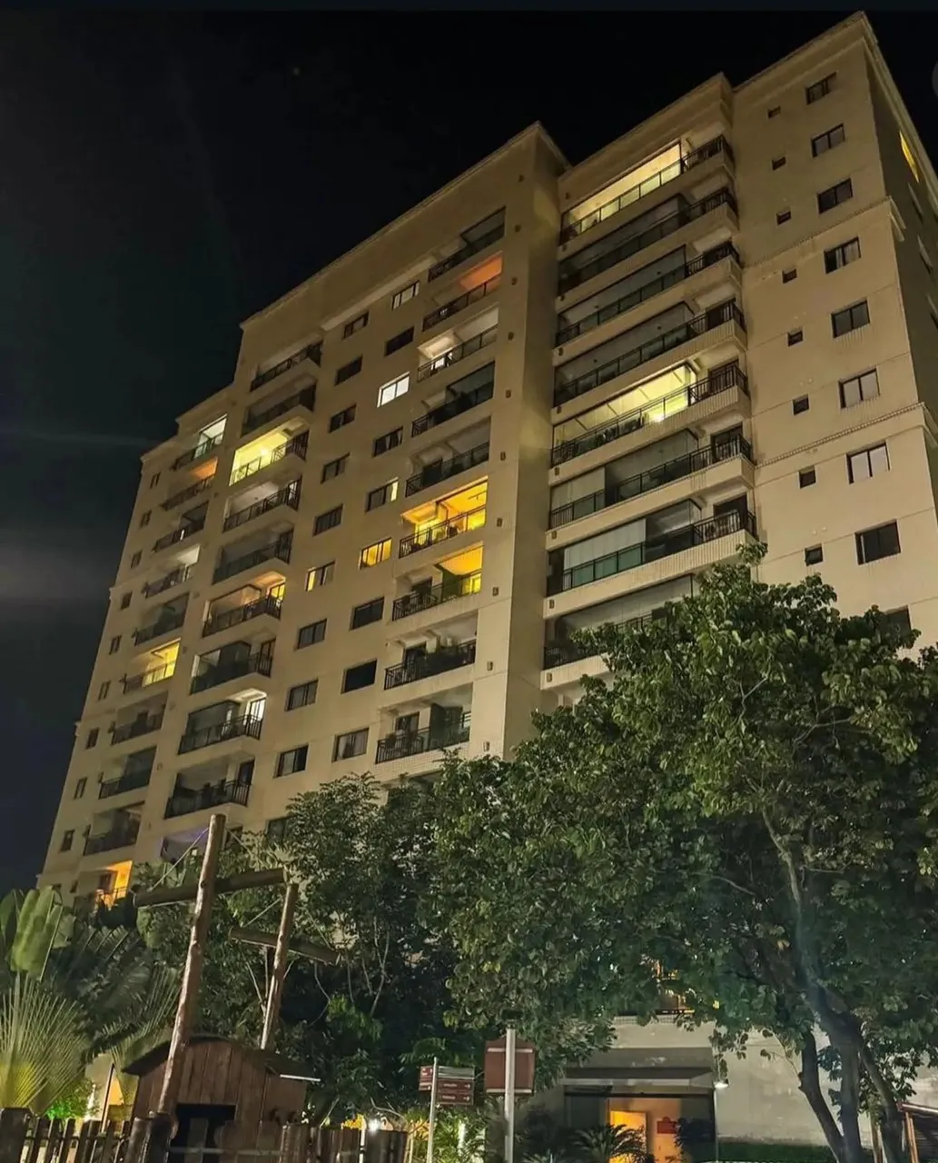 Apartamento pra Venda no Jardim de Lombardia, com 94m², 3 Quartos, Calhau