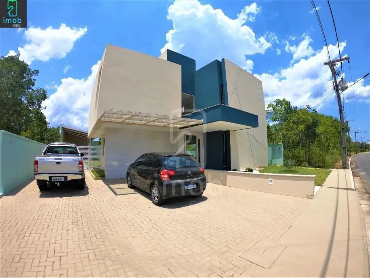 Casa Duplex no Condomínio Marina Rio Belo de 500m² \ 4 Dormitórios \ 6 Vagas de Garagem.