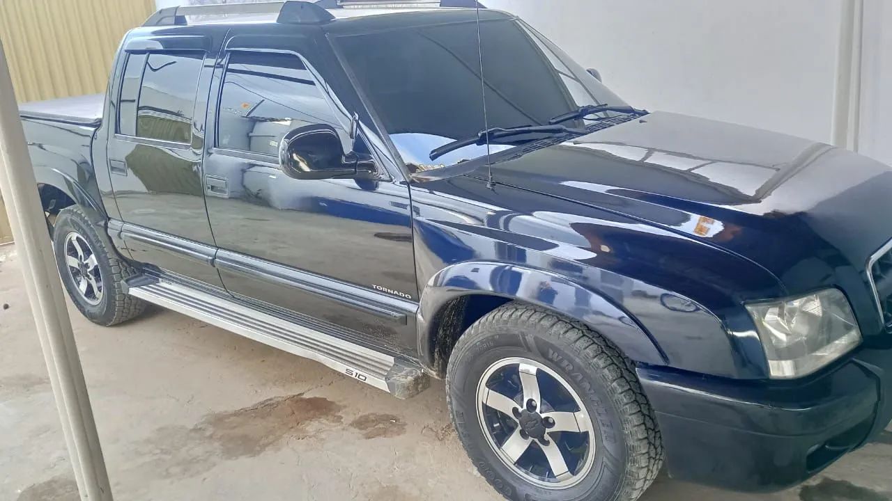Vende-se S10 ano 2004/2005 valor R$; 58.000,00 - Foto 2