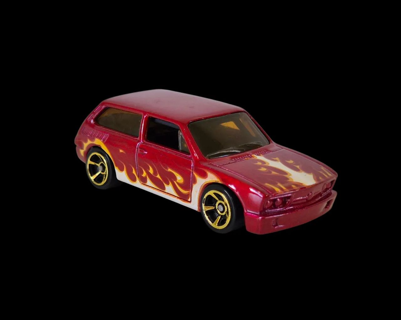 Hot Wheels Heat Fleet - Volkswagen Brasilia - Red w/ Flames