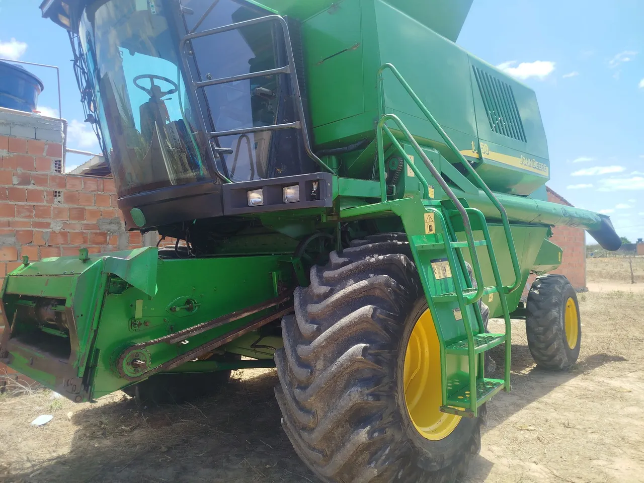 Colheitadeira John Deere 1550 ano 2004