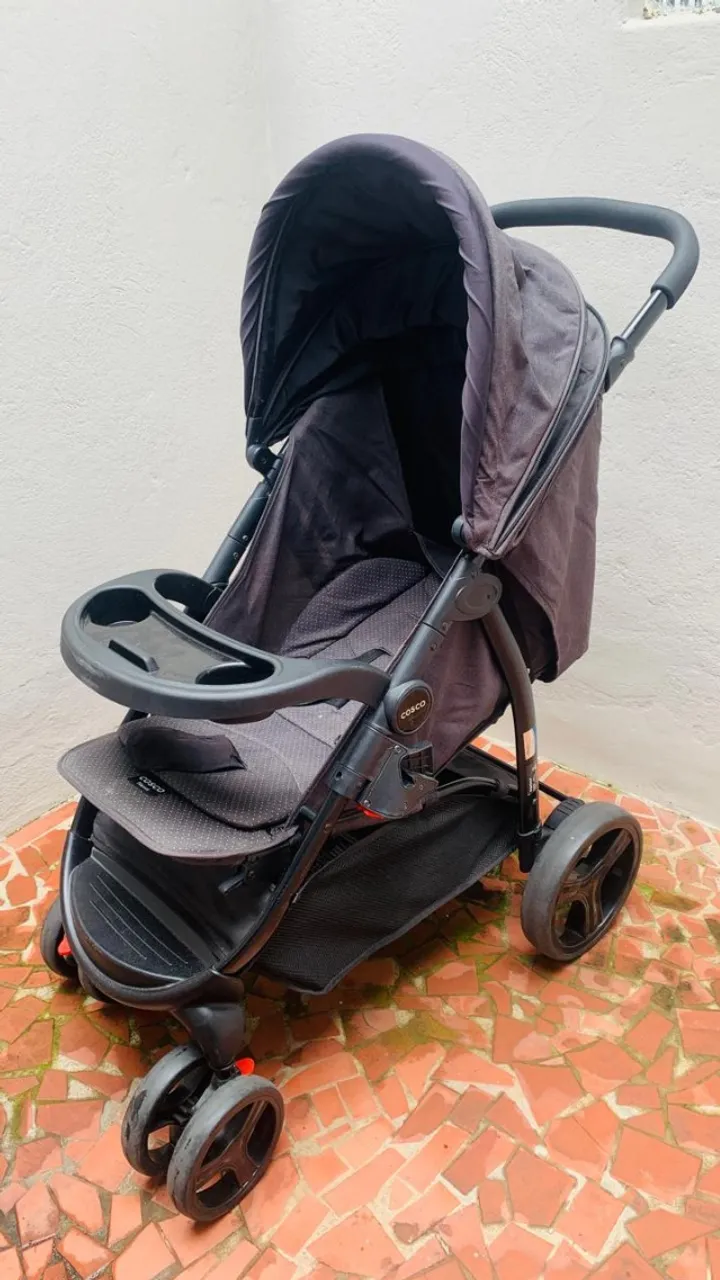 Carrinho de bebê Cosco, preto
