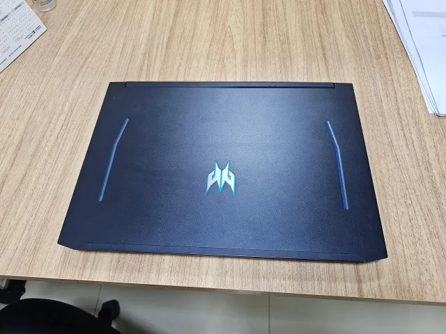*Notebook Gamer Predator Helios 300) (Usado)*