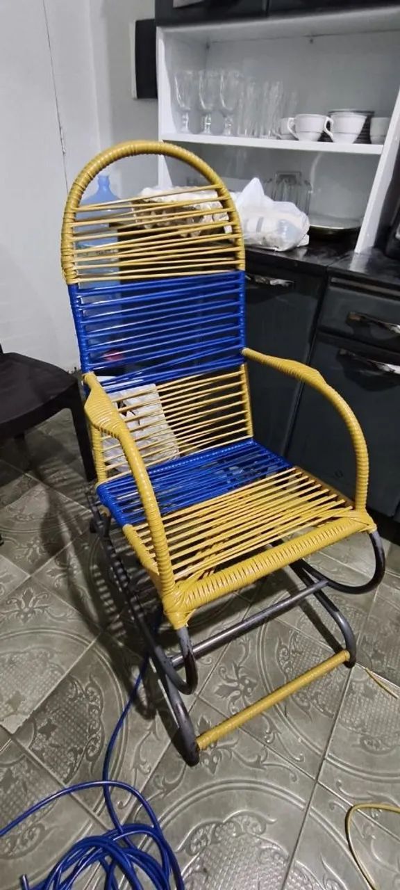 Reforma cadeiras macarrão 64363876165891120