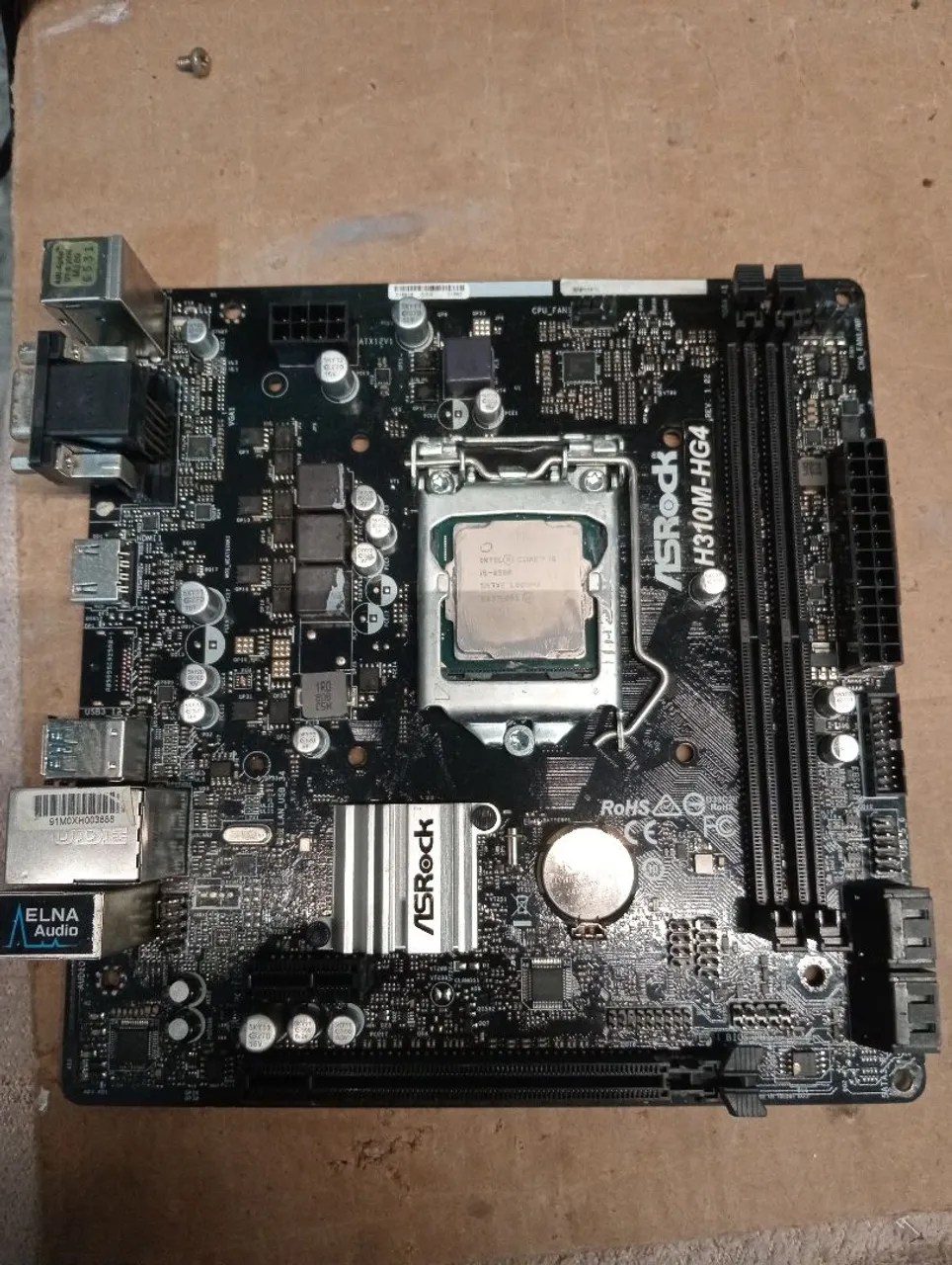 Kit Placa Mãe ASRock H310M-HG4 + processador i5 8400