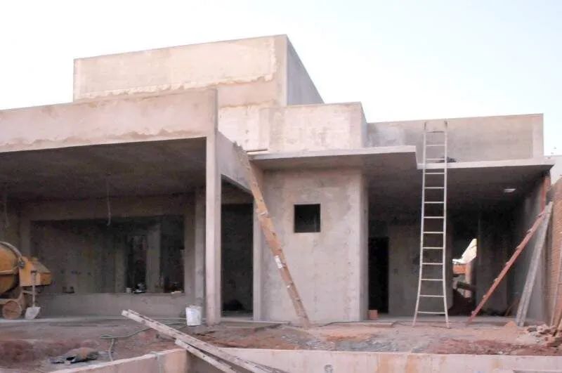 EMPREITEIRO CONSTRUÇÃO CIVIL , OBRAS BRUTAS