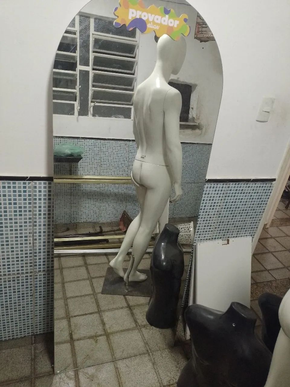 Espelho de loja 64317344738945120