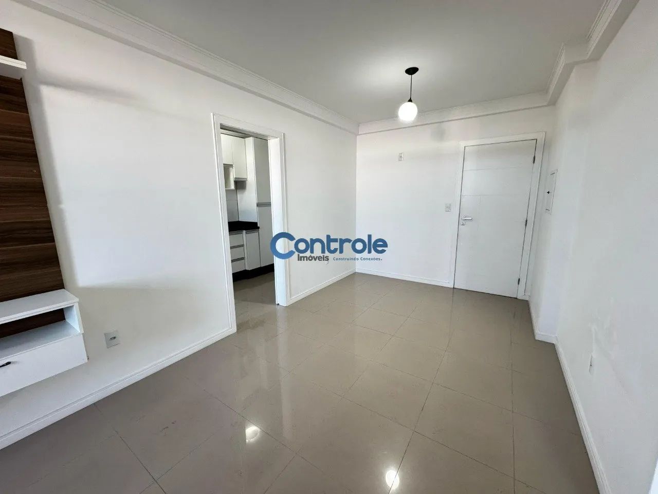 Apartamento com 02 dormitórios, sendo 01 suíte com 01 vaga livre e coberta - Foto 4