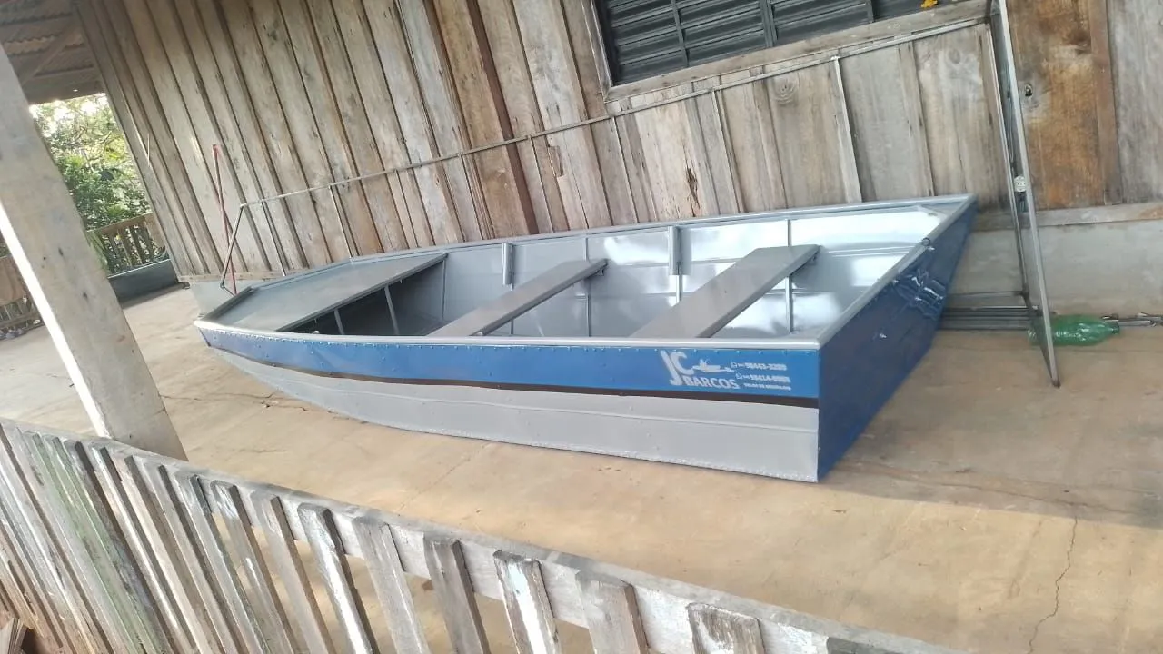 Barco artesanal 4,5m - Novo