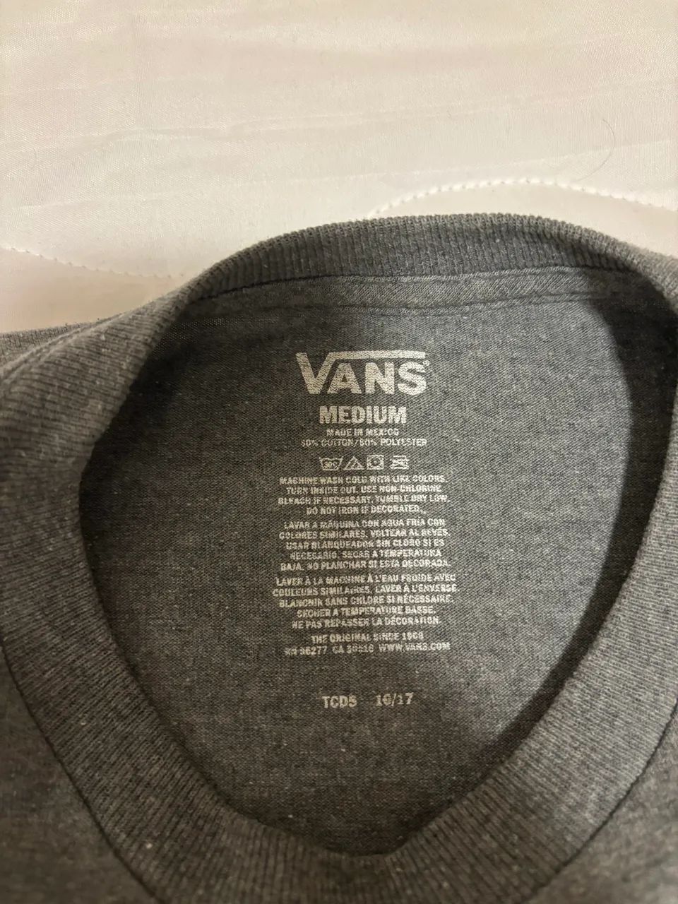Camiseta Vans - Tamanho M - Foto 4